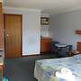 Kingston Ocean View Motel