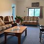 5 Bedroom Cottage at Rice Lake!