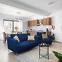 Chic Stay Near Yacht Marina 2 Balconies