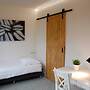 Central-Day Inn