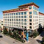 Moonlight International Hotel - Shangri-La Dukezong Ancient City