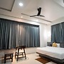 HOTEL OBERON