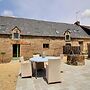 Elegant Neulliac Holiday Home for 15