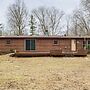 Quiet Wooded Escape! Metro Detroit Basecamp