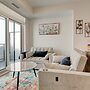 Modern High-rise Condo w City Views Balcony