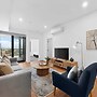 Stylish 2 Bed Apartment With New Furnishings
