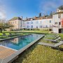 Grand Estate for 20 With Pool, Garden