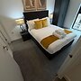 Berkeley Square Apartments