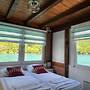 Hotel Neron i River View