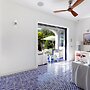 De Vivo Realty - Villa Blue Skyline