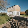 Modern Holiday Home in Lanildut