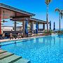 Mountain-view Apartment Near Beach With Balcony, Rooftop Pool, Gym, & 