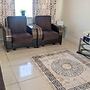 Spacious- 3 Bedroom House for 6 Adults