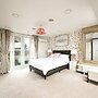 Windsor 5-bed House - Stroll to Castle - Sleeps 13