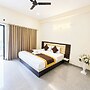 Hotel The Sunlight Restaurant Bhimtal