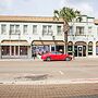 OYO Historic Cameron Hotel Brownsville I-69E