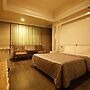 Taoyuan Hua Yue Hotel