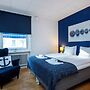 Port Hotel