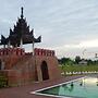 Man Myanmar Hotel