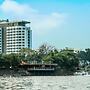 Radisson Blu M'Bamou Palace Hotel