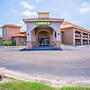 Lone Star Inn & Suites