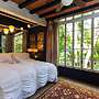 Garlands del Rio Riverside Boutique Hotel