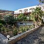 Ammoudi Hotel