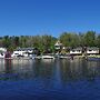 Dogtooth Lake Resort