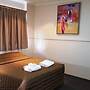 The Commercial Hotel Motel