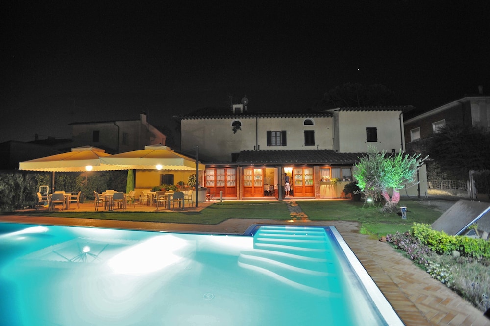 Villa Maria