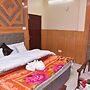 Sarahan Holliday Inn