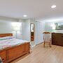 Gateway to Downtown Baltimore! Cozy & Private Unit