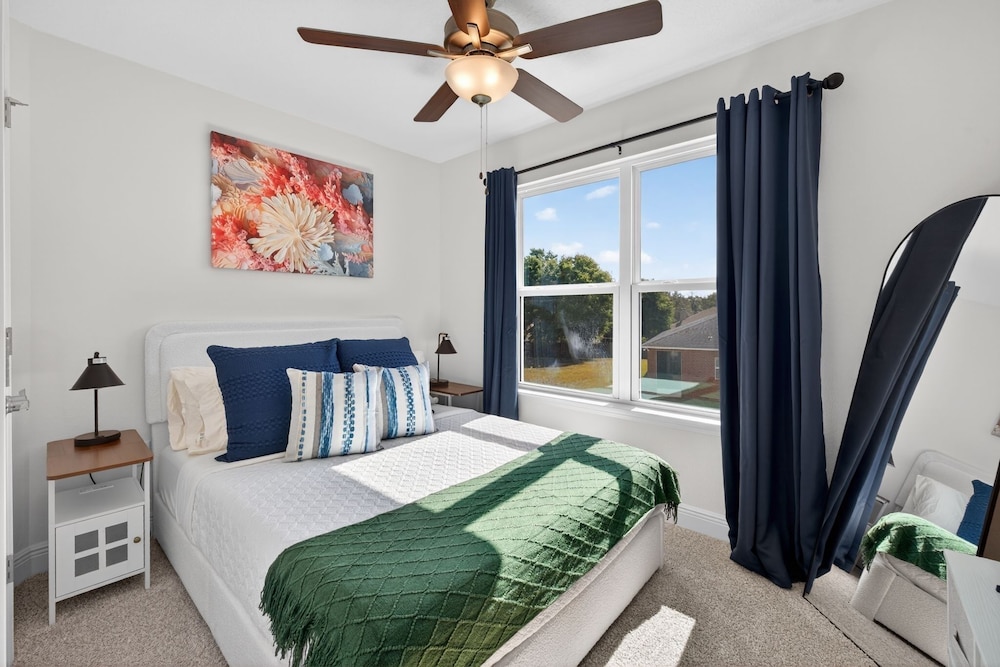 10 Mins to Beach - Coastal Navarre Haven - Pool