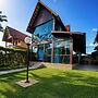 Casa Blue em Cond Fechado c Piscina - PE