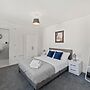 Alexander House by Guestz