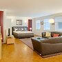 BoardingHouse - Studios & Apartments