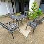 Sipalay Cozy Garden Stay