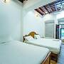 POP Tavern Pool Villa by VOYE HOMES