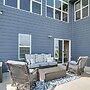 4 Mi to Easter Lake Park! Inviting Rental w/ Patio