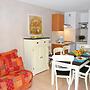 Cosy Village Retreat in Barjac