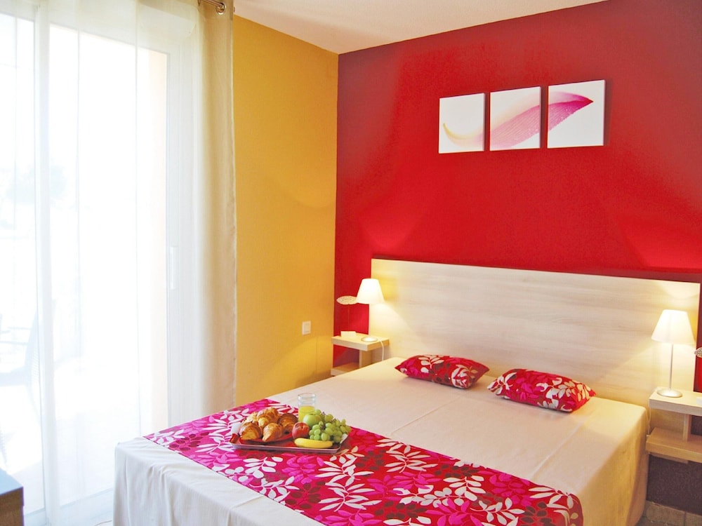 Spacious 8-guests Holiday Home, Torreilles