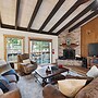 The Incline Perch by Avantstay Cozy Condo + Pool + Forest Views Near D
