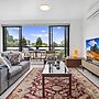 Comfortable 2 Bed Stay With Parking