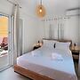 Casa Rossa e Verde by All About Paxos