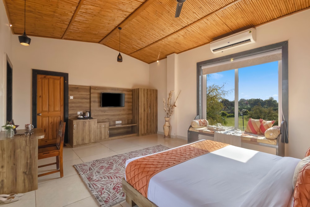 Alaya Stays Krishna Serenity Suite