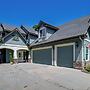 Suburban Treasure Valley Home w/ Fenced Backyard