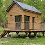 Cabin Near Meyrignac Lake