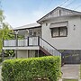 Relaxing Stay Near Brisbane's Cultural Heart