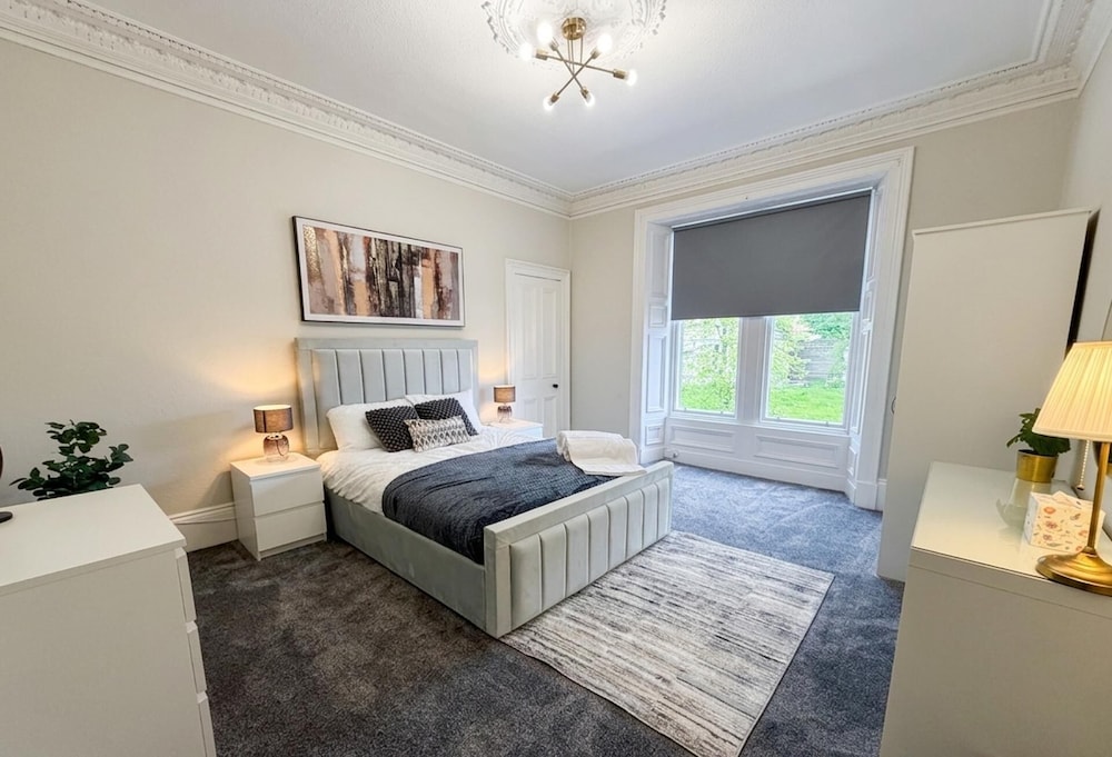 Panoramic View - Garden - Parking - Sleeps 6