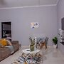 Stylish 1-bedroom Apartment in Kariba Height - 2380